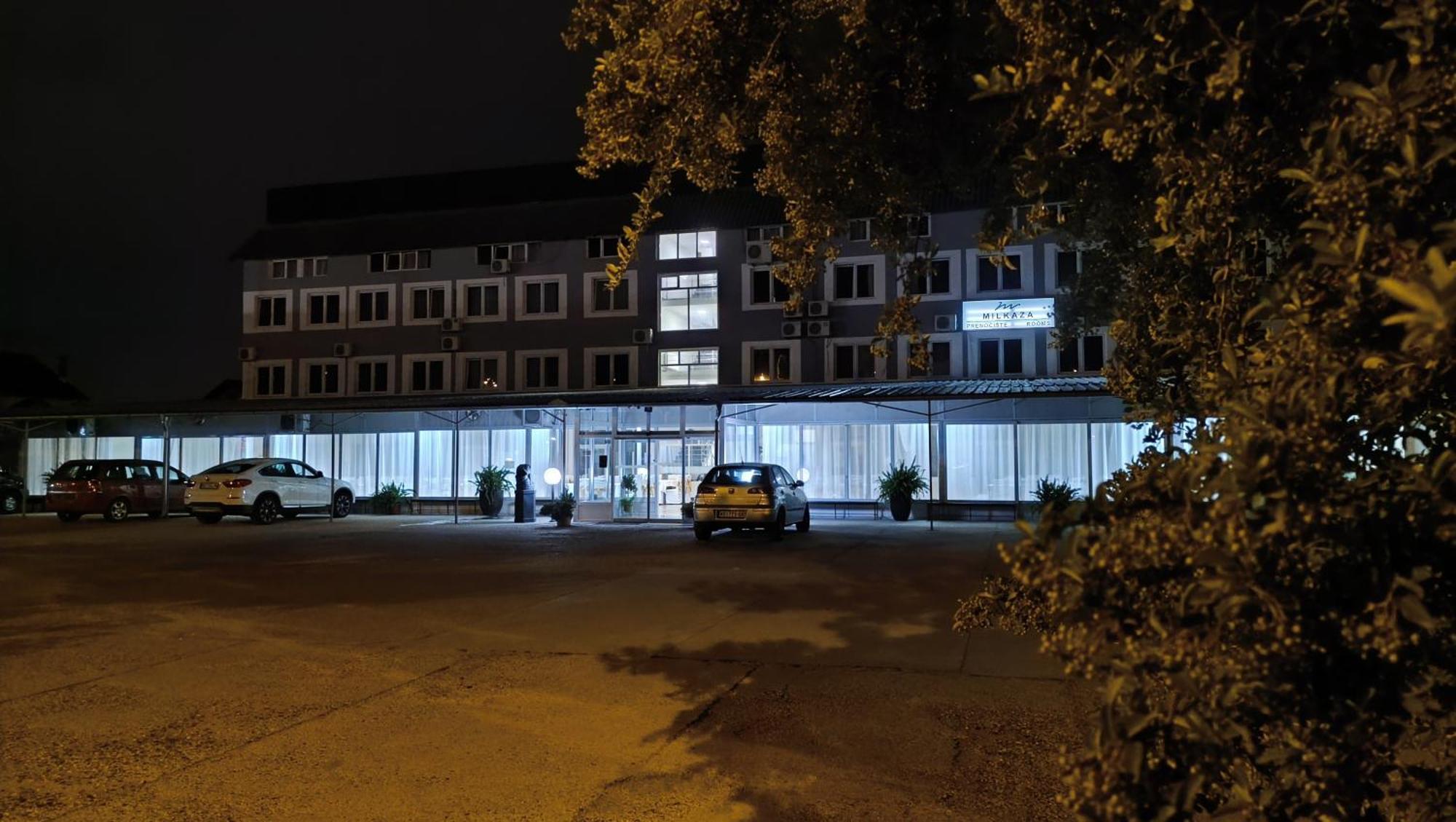 Hostel Milkaza Újvidék Kültér fotó
